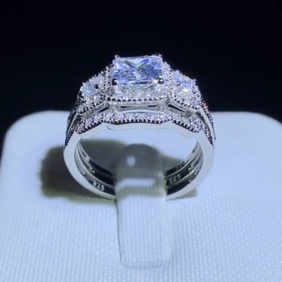 S925 3Pcs Square 1ct Round Diamond Engagement Ring - Picture 5 of 8